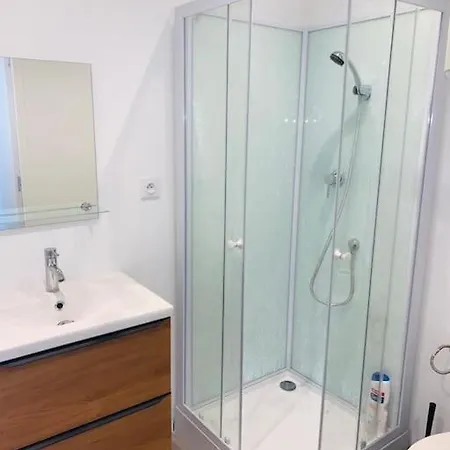 A 6 Min A Pied Du Centre Apartamento *